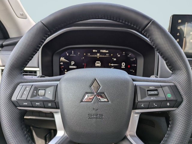 New 2026 Mitsubishi Outlander SEL FWD image 30