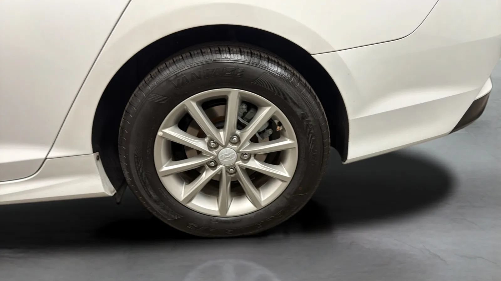 Used 2018 Hyundai Sonata SE w/ Cargo Package FWD image 27
