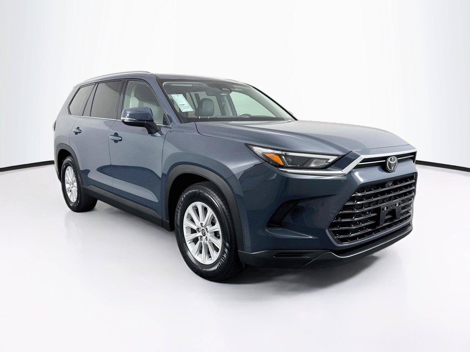 Certified 2025 Toyota Grand Highlander FWD image 10