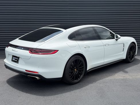 Certified 2018 Porsche Panamera 4 AWD/4WD image 9