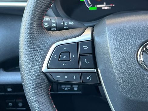 Certified 2025 Toyota Sienna XSE w/ XSE Premium Package AWD/4WD image 28