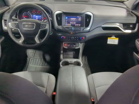 Used 2023 GMC Terrain SLE w/ Driver Convenience Package image 15