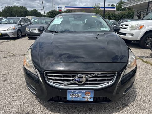 Used 2012 Volvo S60 T5 FWD image 2