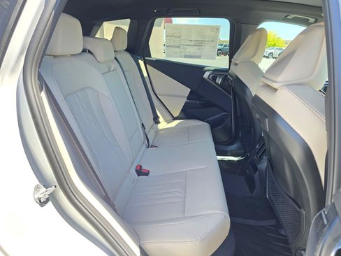 New 2026 BMW X3 xDrive30i w/ Premium Package AWD/4WD image 13