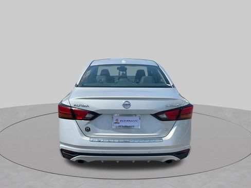 Used 2021 Nissan Altima 2.5 Platinum AWD/4WD image 9