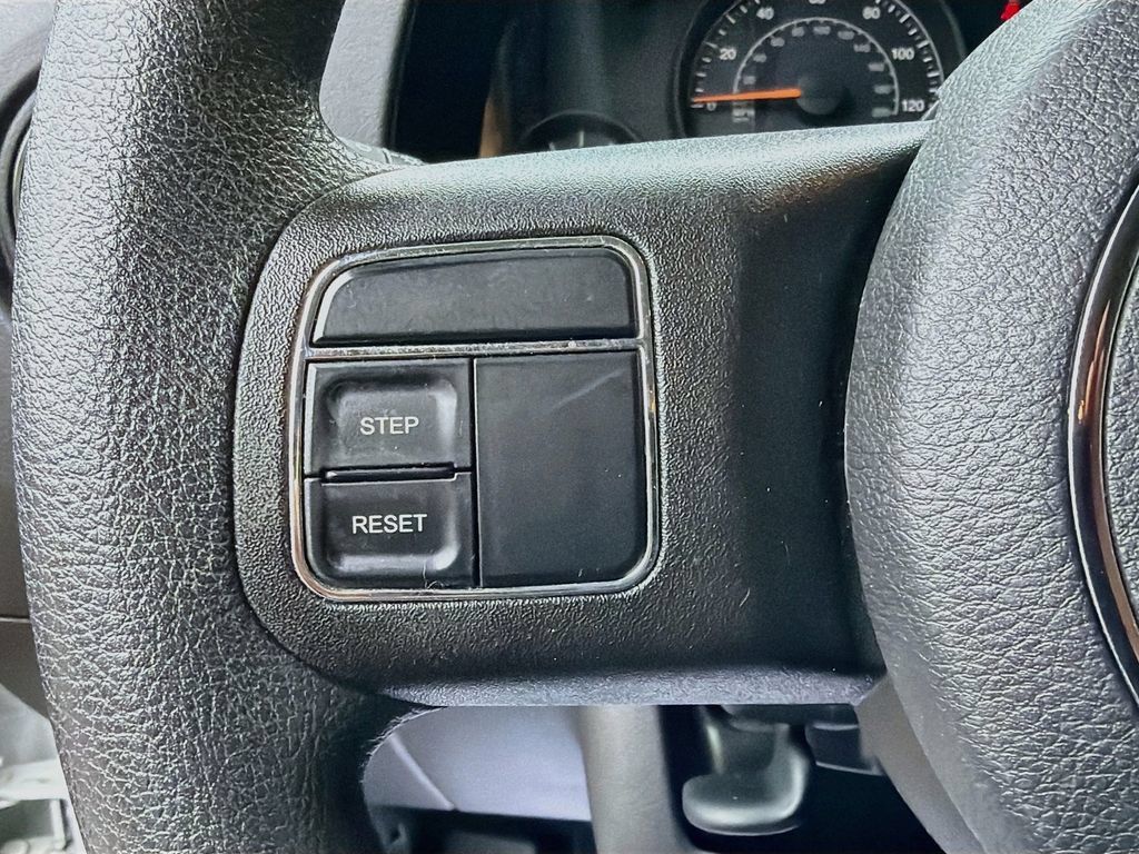 Used 2016 Jeep Patriot Sport w/ Power Value Group FWD image 11