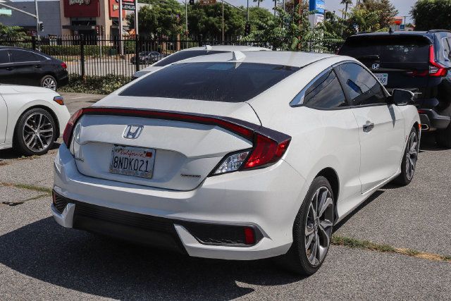 Used 2019 Honda Civic Touring image 9
