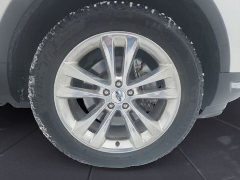 Used 2019 Ford Explorer Limited w/ Ford Safe & Smart Package image 9