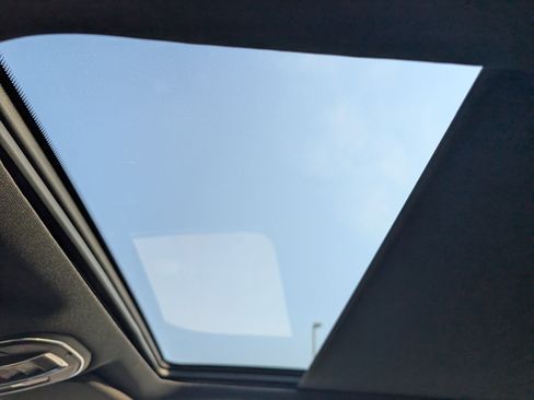 Used 2024 Jeep Wagoneer L Series II w/ Premium Group I image 15