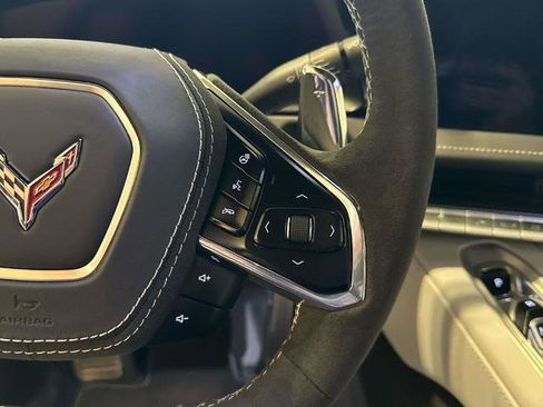 New 2026 Chevrolet Corvette E-Ray image 17