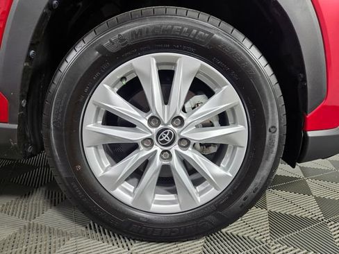 Used 2022 Toyota Corolla Cross LE FWD image 11