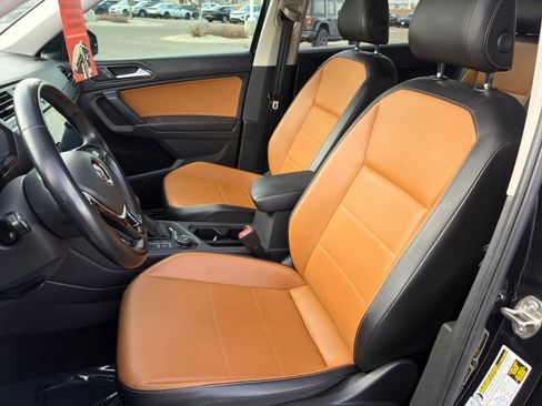 Used 2018 Volkswagen Tiguan SE image 14