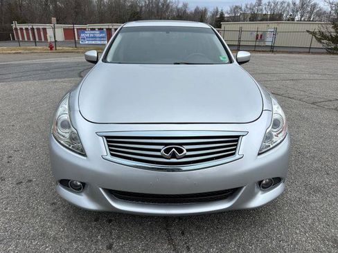 Used 2011 INFINITI G25 x w/ Moonroof Pkg AWD/4WD image 3