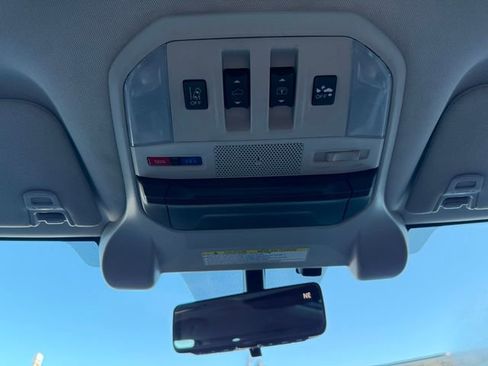 Used 2019 Subaru Ascent Touring image 23