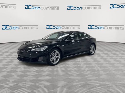 Used 2015 Tesla Model S 70D AWD/4WD image 4