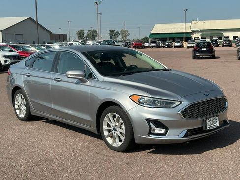 Used 2020 Ford Fusion Energi Titanium FWD image 7