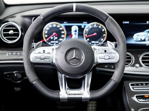 Used 2019 Mercedes-Benz E 63 AMG S image 21