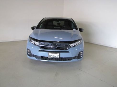 Certified 2025 Honda Odyssey Sport-L image 2