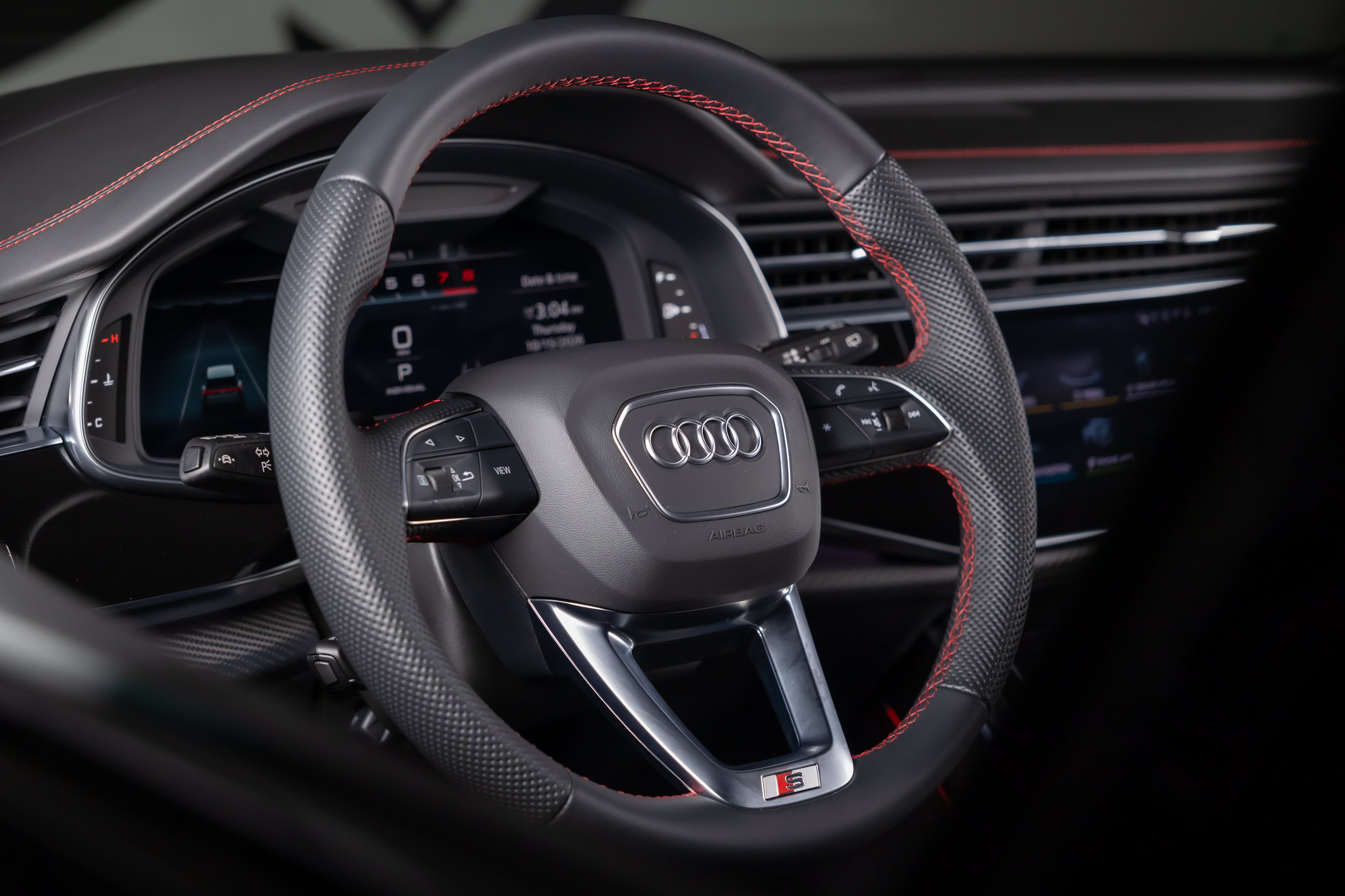 Used 2026 Audi SQ8 Prestige AWD/4WD image 28