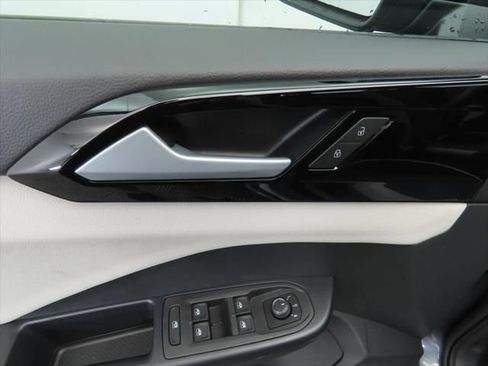 New 2026 Volkswagen Taos S image 23