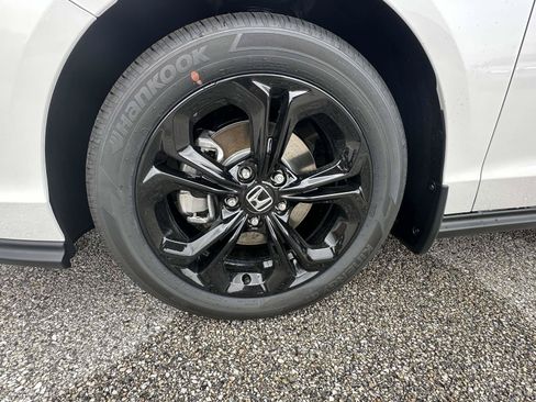 New 2025 Honda Accord SE image 24