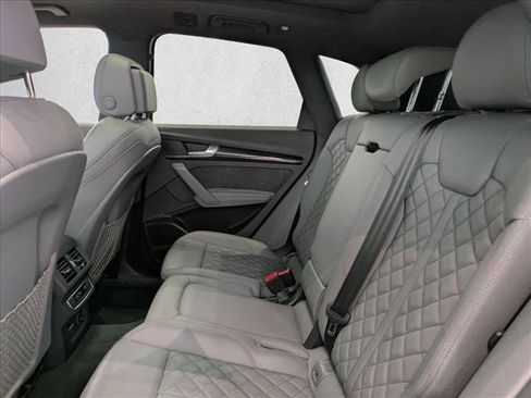 Used 2023 Audi SQ5 Premium Plus w/ Premium Plus Package image 18