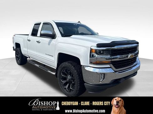 Used 2018 Chevrolet Silverado 1500 LT w/ All Star Edition AWD/4WD image 13