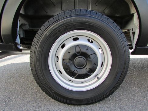 Used 2023 Ford Transit 250 Medium Roof w/ Load Area Protection Package image 10