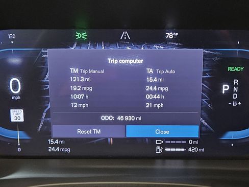 Used 2022 Volvo XC60 T8 Inscription Expression w/ Protection Package image 10