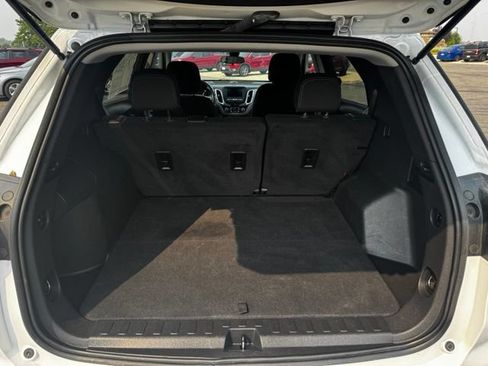 Used 2023 Chevrolet Equinox LT AWD/4WD image 9