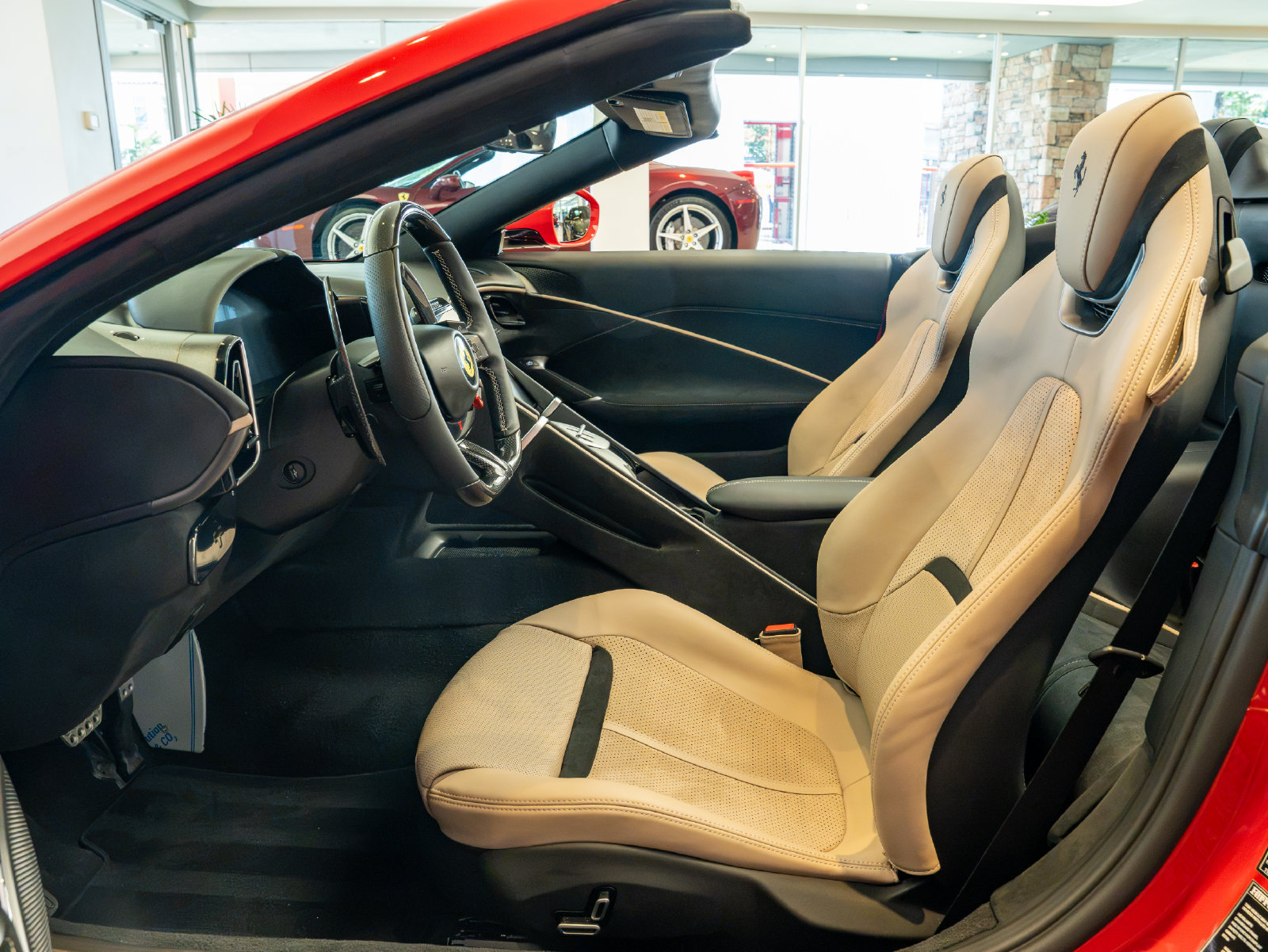 Certified 2026 Ferrari Roma Spider RWD image 10