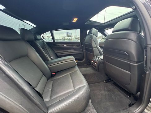 Used 2012 BMW 750Li image 22