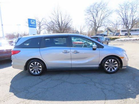 Used 2022 Honda Odyssey EX-L image 3