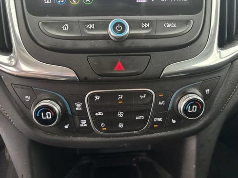 Used 2020 Chevrolet Equinox Premier FWD image 6