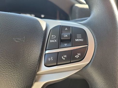 Used 2026 Ford Explorer Active AWD/4WD image 26