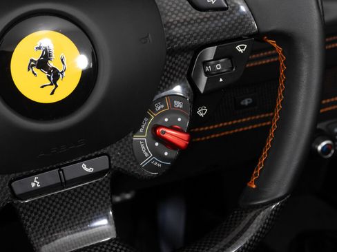 Used 2022 Ferrari F8 Tributo RWD image 32