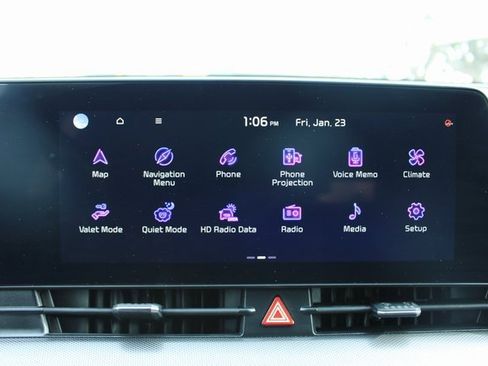 Used 2025 Kia Sportage SX image 22