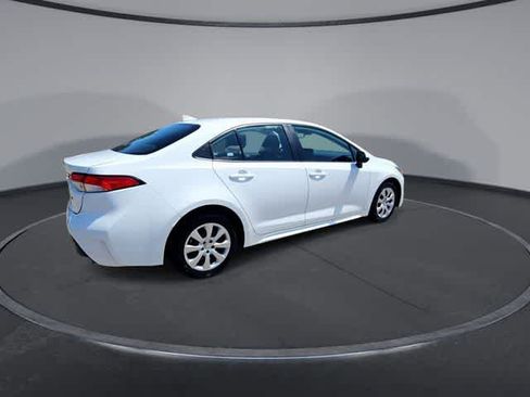 Used 2024 Toyota Corolla LE FWD image 8