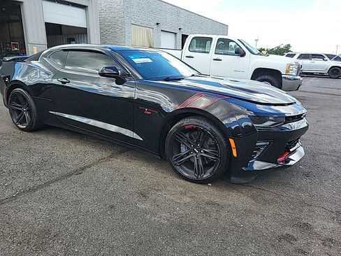 Used 2017 Chevrolet Camaro SS w/ Redline Edition RWD image 8