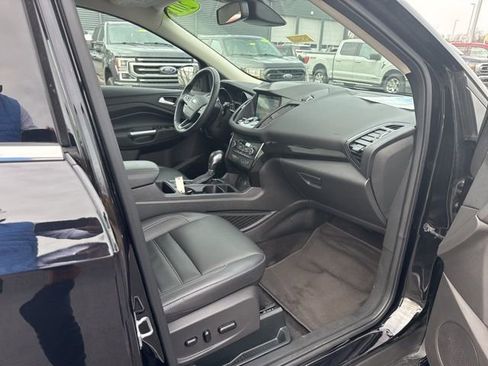 Used 2019 Ford Escape Titanium image 36