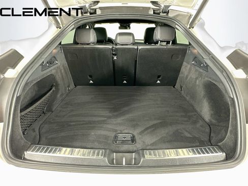 Used 2023 Mercedes-Benz GLC 300 4MATIC Coupe image 11