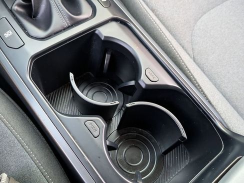 Used 2025 Kia K4 LXS image 19