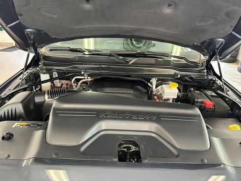 Certified 2025 RAM 2500 Big Horn AWD/4WD image 36