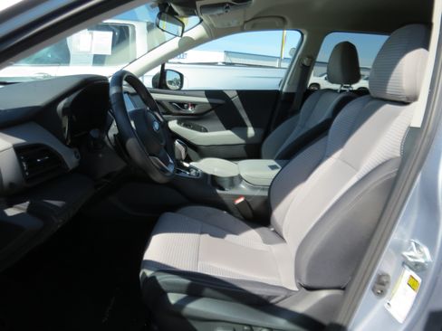 Used 2023 Subaru Outback Premium AWD/4WD image 13
