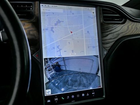 Used 2018 Tesla Model X 100D image 29