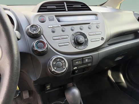 Used 2012 Honda Fit Base image 12