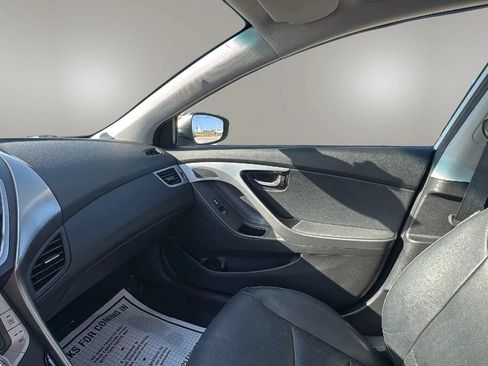 Used 2013 Hyundai Elantra Limited FWD image 17