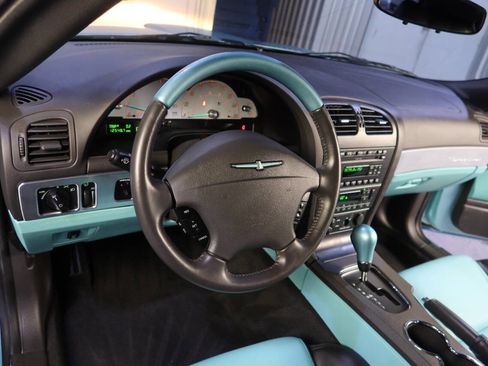 Used 2002 Ford Thunderbird Deluxe image 18