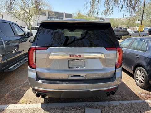 Used 2023 GMC Yukon Denali w/ Denali Reserve Package RWD image 3