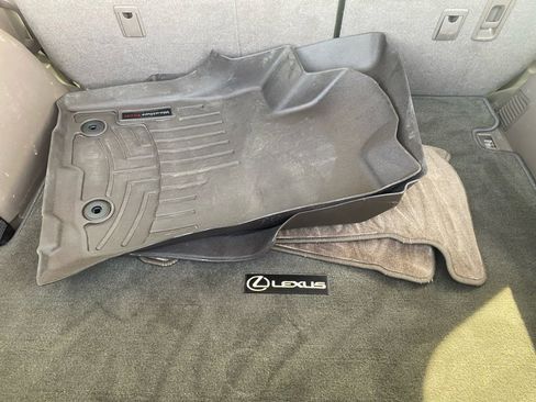 Used 2018 Lexus GX 460 Premium w/ Premium Package image 19